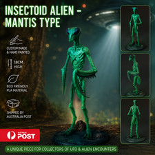 Listing image for Insectoid Alien Mantis Figurine 18cm Hand Painted UFO Sci-Fi Collectible